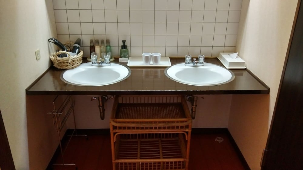 Standard Japanese Room, Non Smoking, Ocean View - Photo 4