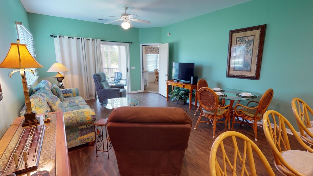 Condo, 2 Bedrooms photo 2