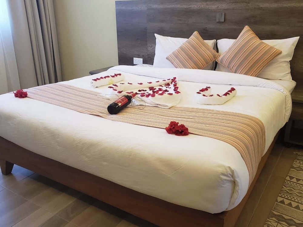 Standard Double Room, Garden View