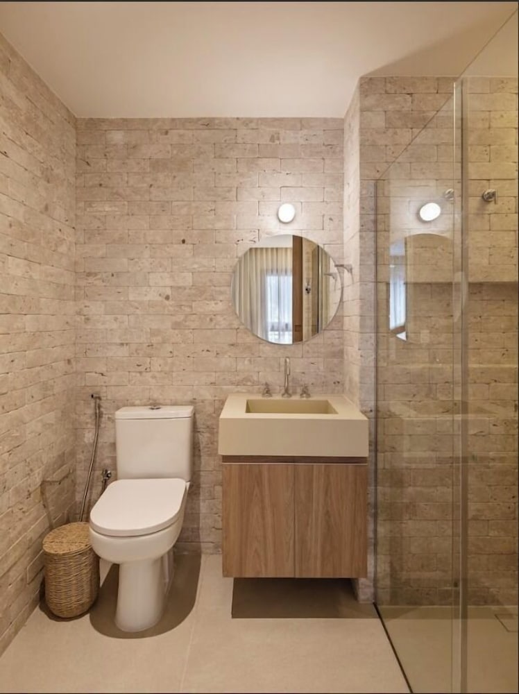 Available room