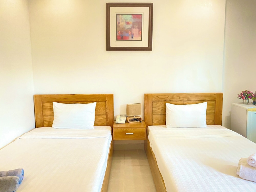 Superior Double Or Twin Room, Pool View photo 3