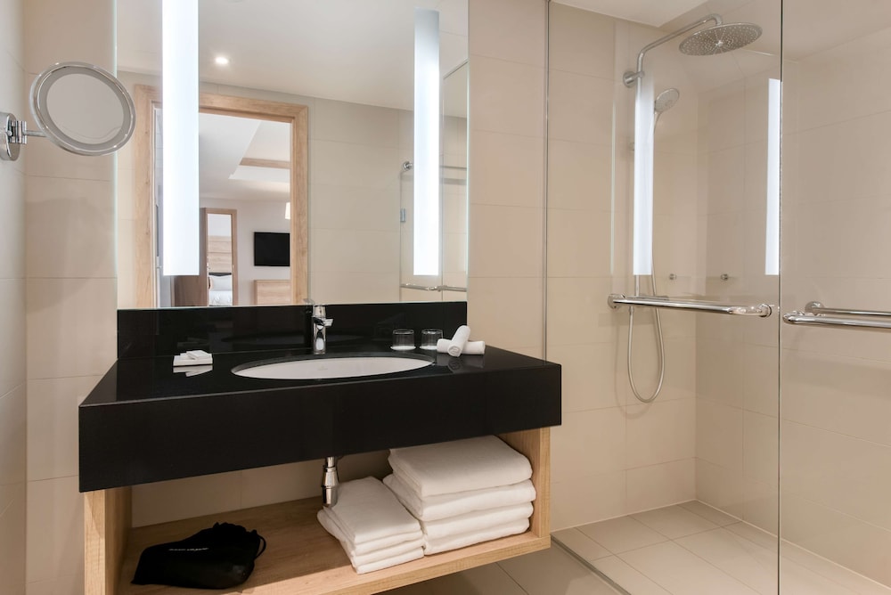 Suite, Mountain View - Photo 4