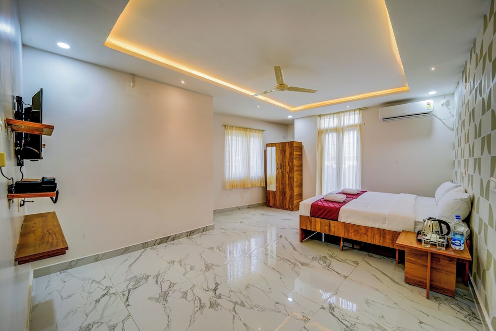 Deluxe Double or Twin Room, City View
