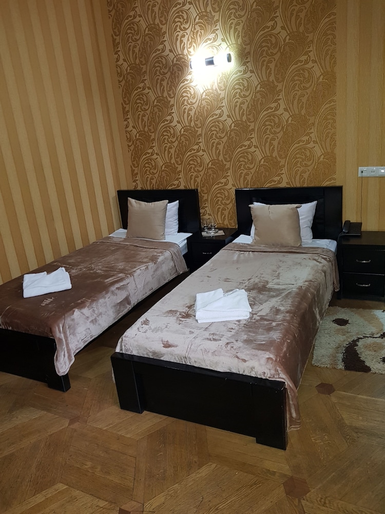 Classic Twin Room, 2 Twin Beds photo 1