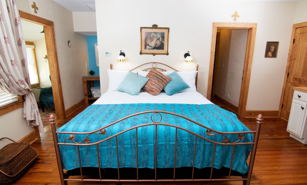 Lester's Place (Florida Cottage - North) Pet Friendly