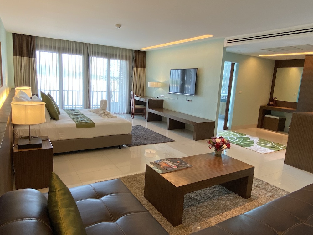 Executive Suite River View - Photo 1