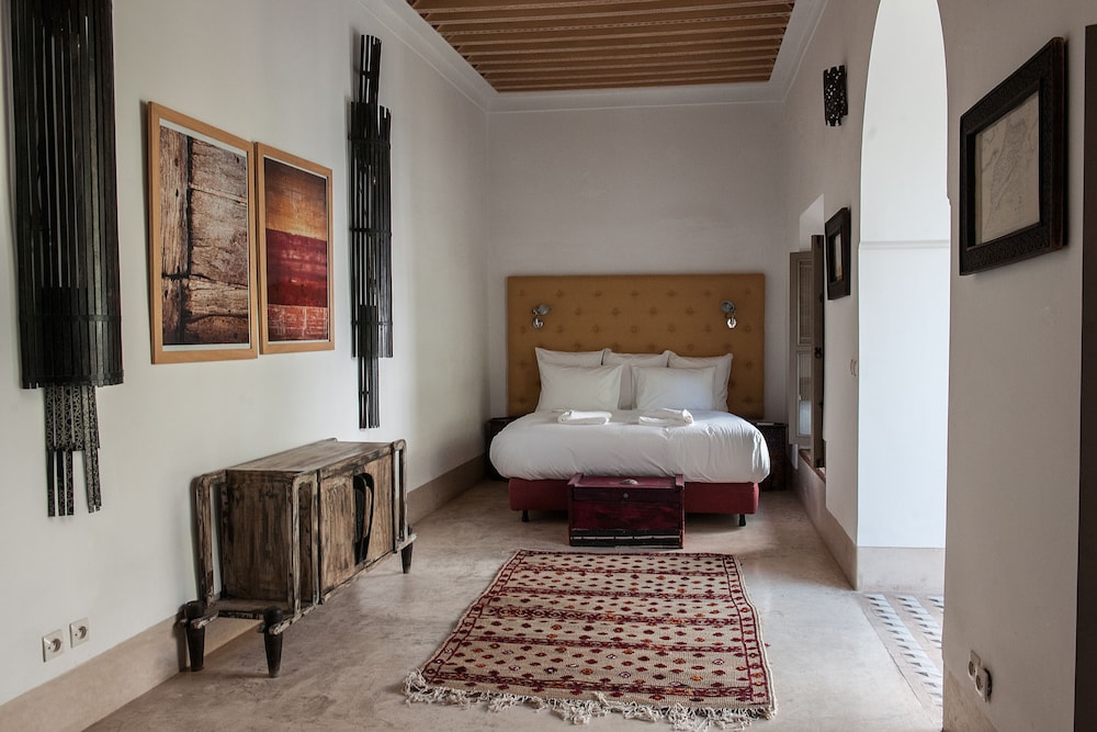 Deluxe Double Room (Hima)