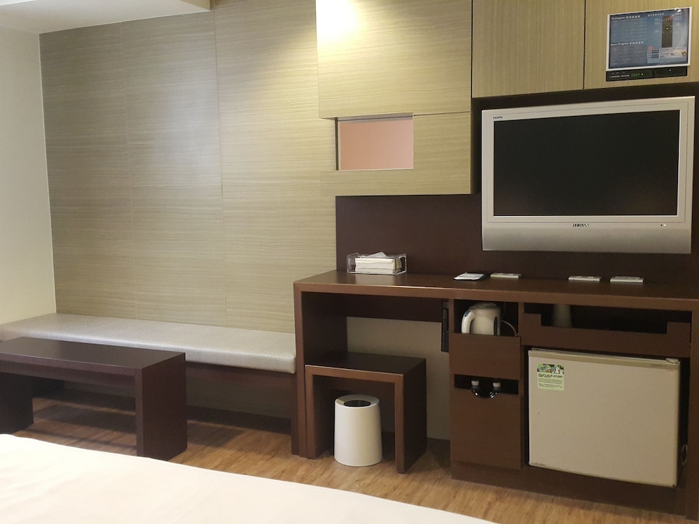 Family Room, Multiple Beds, Non Smoking, Corner photo 3