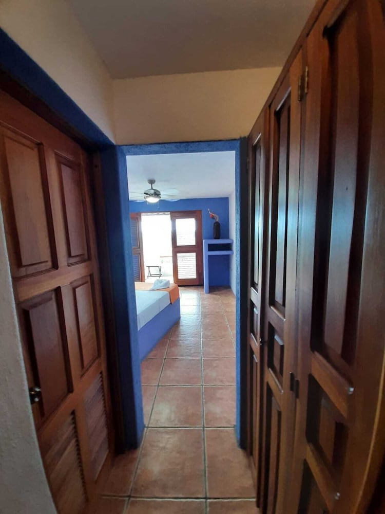 Superior Double Room, 1 Queen Bed, Balcony, Tower photo 2