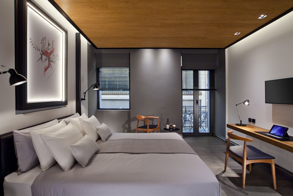 Metropolis Suite, 2 Bedrooms photo 2