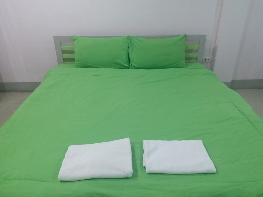 Standard Double Room - Photo 16