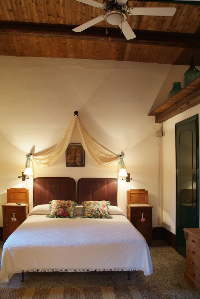 Standard Triple Room, Multiple Beds, Ground Floor photo 1