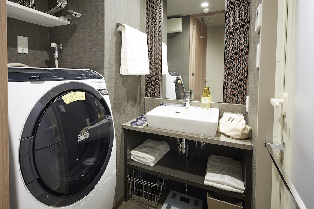 Deluxe Japanese King Room photo 3