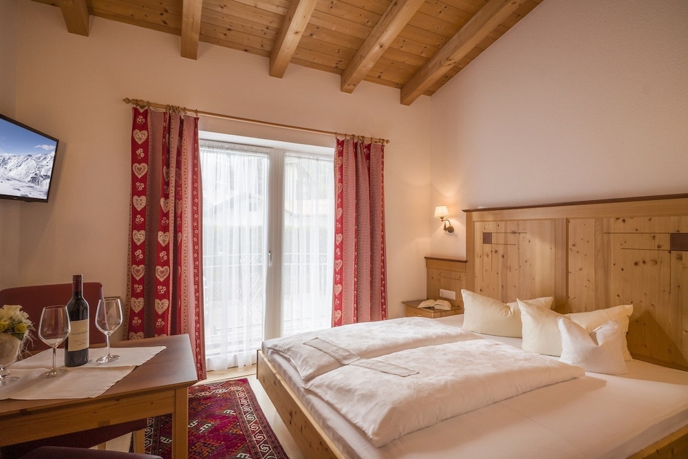 Double Room (18m2)