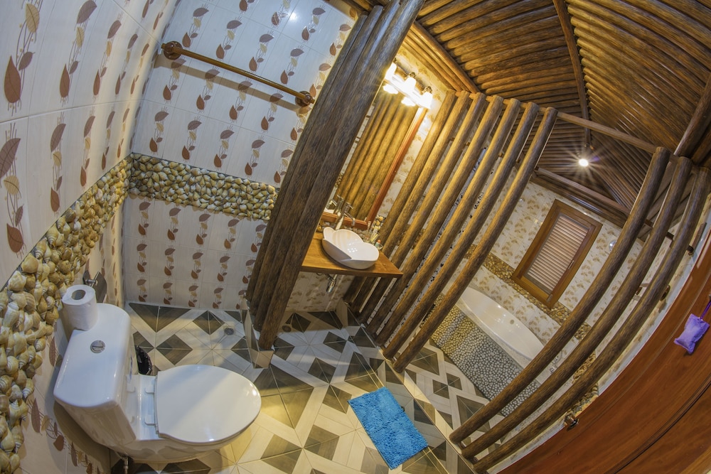 Deluxe Suite, 1 Bedroom, Sea View, Beachside photo 2