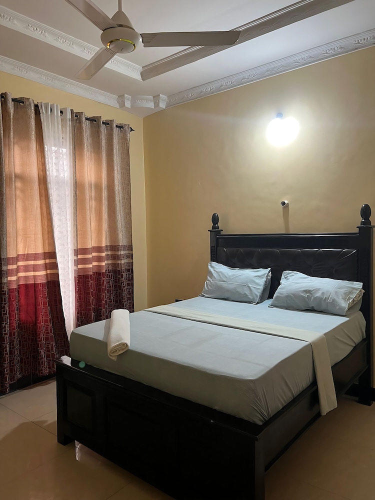 Economy Room, Mobility Accessible, Housekeeping