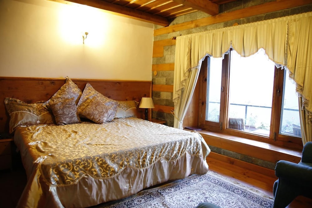 Deluxe Double Room photo 3