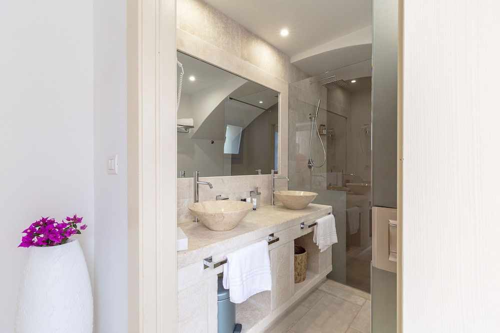 Panoramic Suite - Photo 3