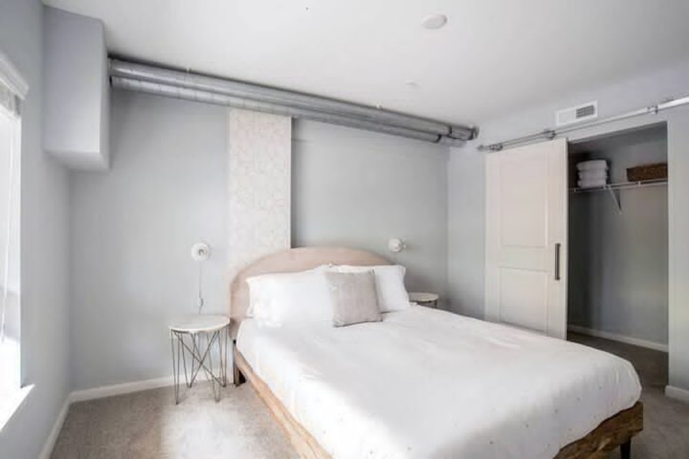 Cozysuites TWO Stylish Apts Monument Circle Indy, Photo 69