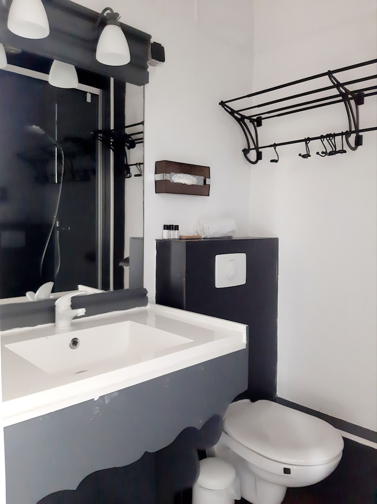 Comfort Room photo 2