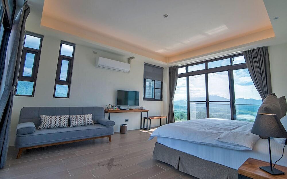 Deluxe Double Room, 1 King Bed, Valley View photo 1