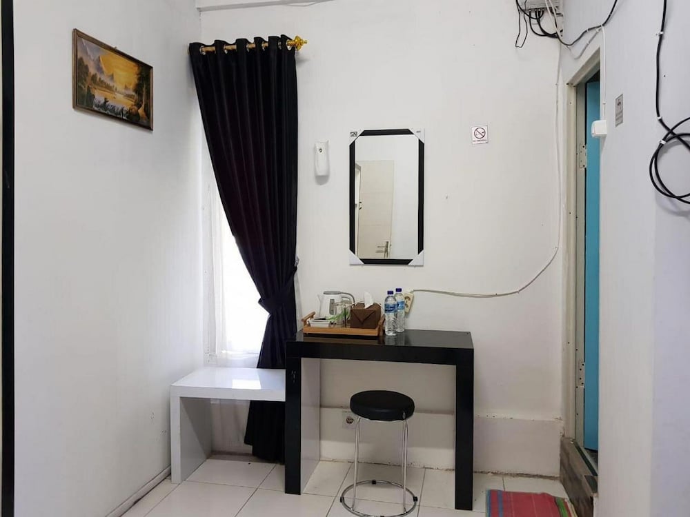 Standard Room Without A/C photo 2