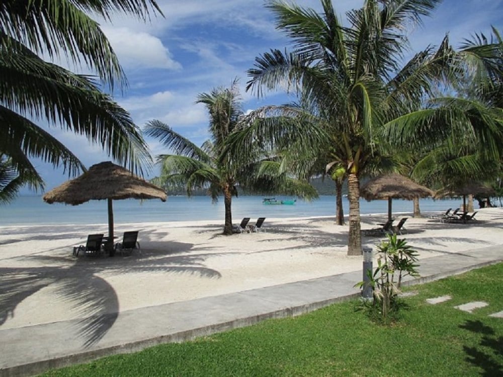 Villa, Sea View, Beachfront - Photo 10