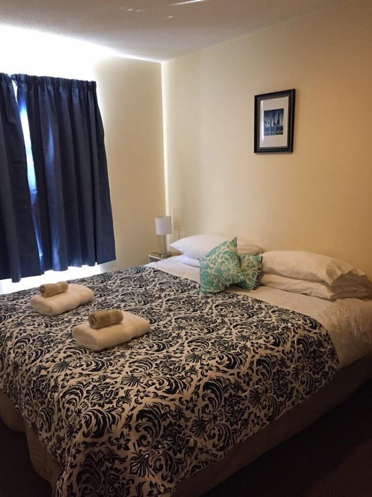 Super King Room, Shared Bathroom