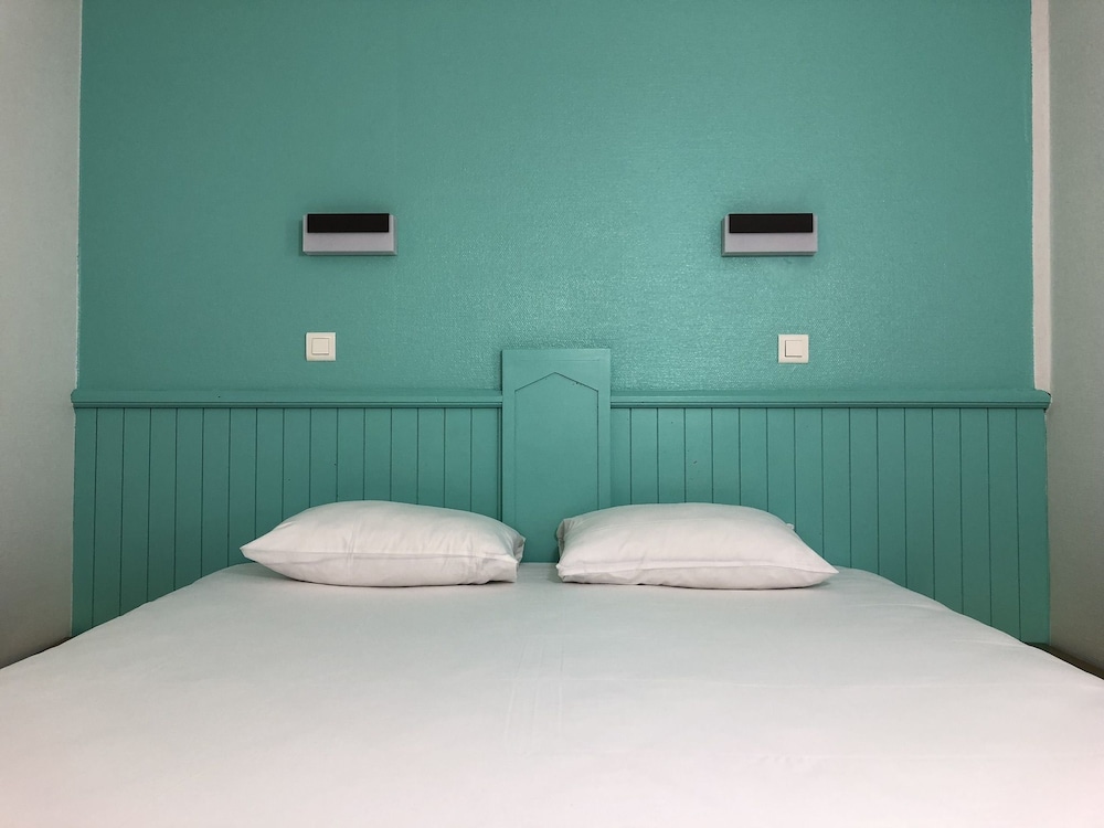 Double Room - Photo 7
