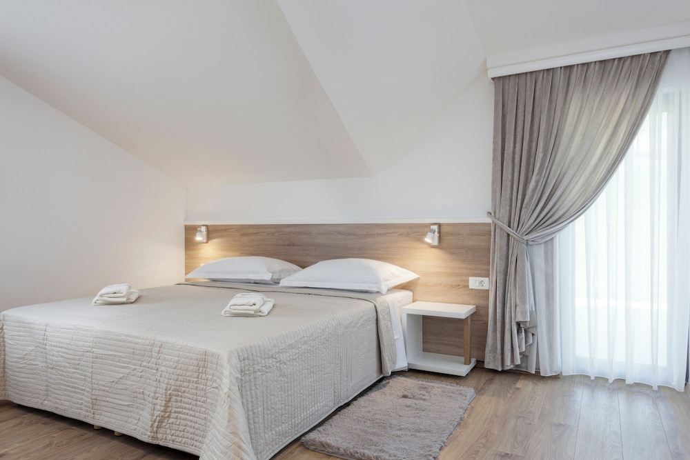 Standard Twin Room (Restoran Marko) photo 1