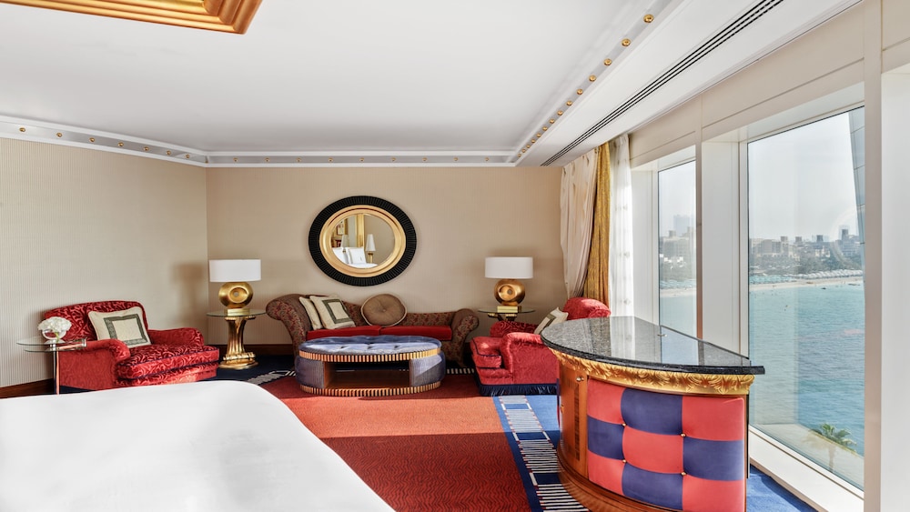 Deluxe Palm Suite - Sea View With Butler Service (Duplex Suite - 558 Ft²) photo 3