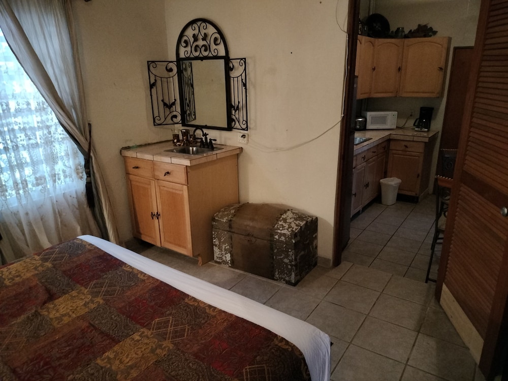 Executive Apartment, Private Bathroom (Skipper's Cove)