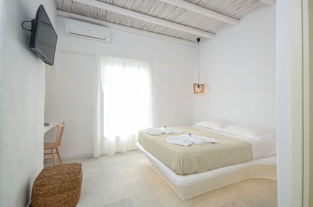 Honeymoon Room