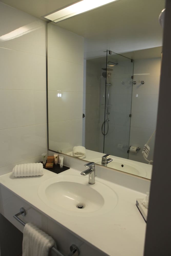 Junior Studio Suite, 1 King Bed photo 3
