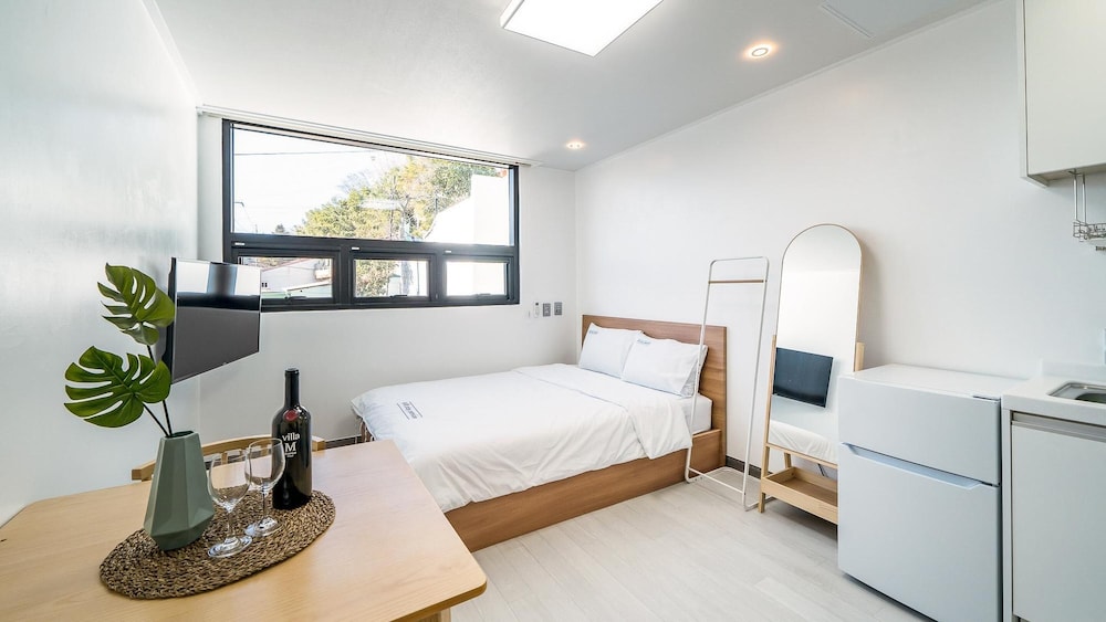 Basic Room, 1 Bedroom (202) - Photo 8