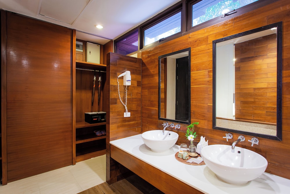 Deluxe Pavilion Room - Photo 2