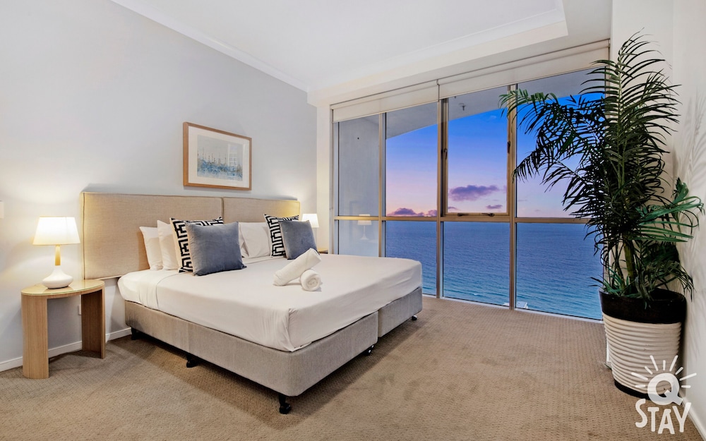 Apartment, 5 Bedrooms, Sea Facing