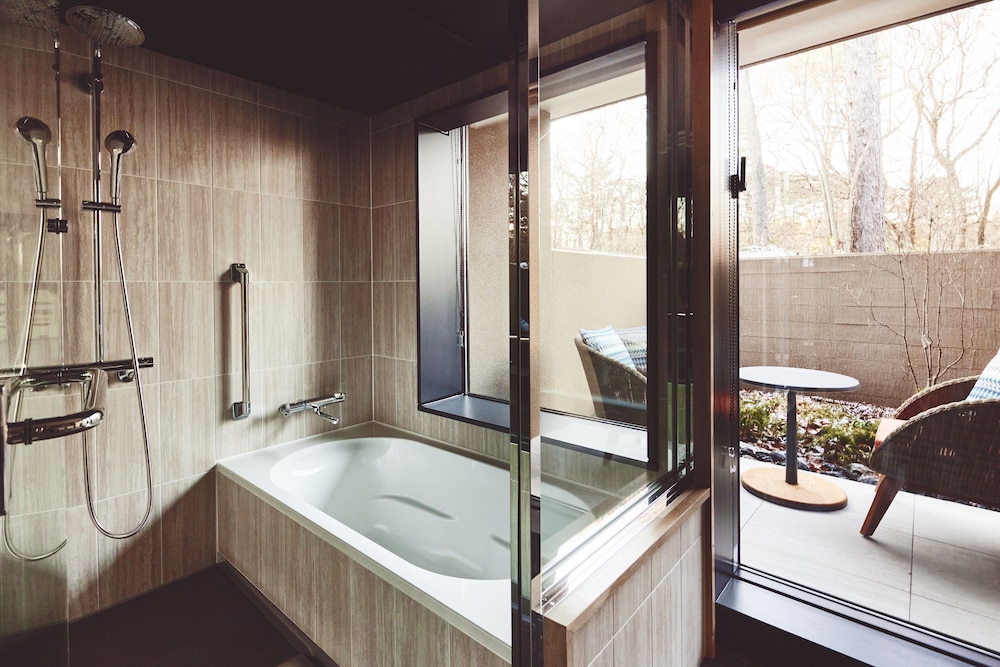 Standard Room, 1 King Bed (Private Garden) - Photo 9