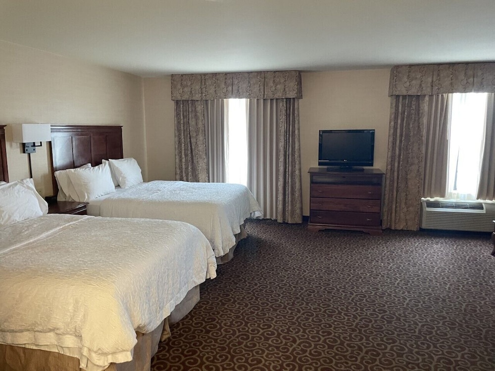 Suite, 2 Queen Beds, Accessible, Non Smoking - Photo 2