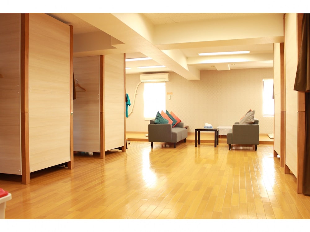 Western Style Mixed Dormitory photo 1