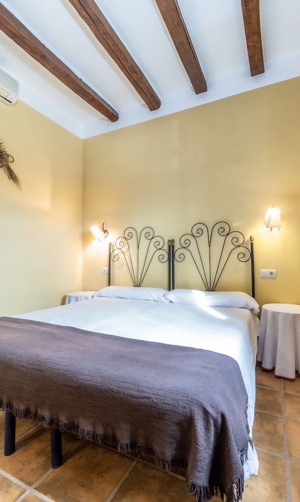 Superior Double or Twin Room - Photo 5