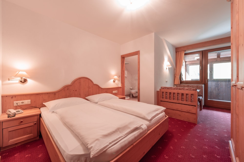 Standard Double Room photo 2