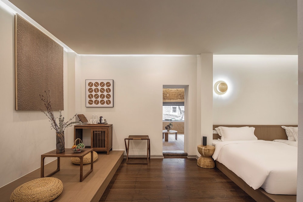 Elite Twin Room, 2 Bathrooms, Resort View