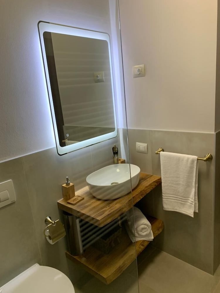 Traditional Room, Non Smoking, Private Bathroom photo 3