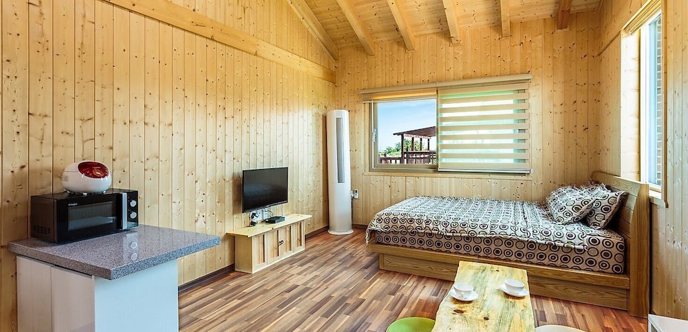 Deluxe Condo