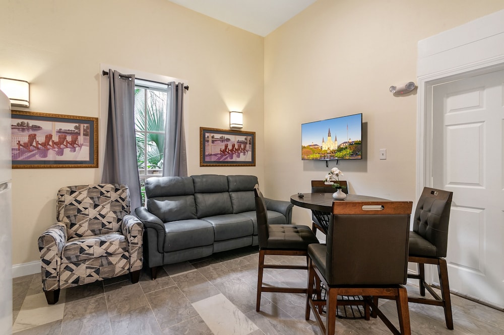 Signature Condo, 2 Bedrooms, Non Smoking, Kitchen