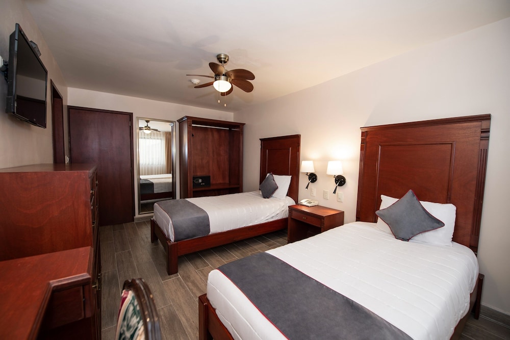 Standard Room, 2 Twin Beds - Photo 3