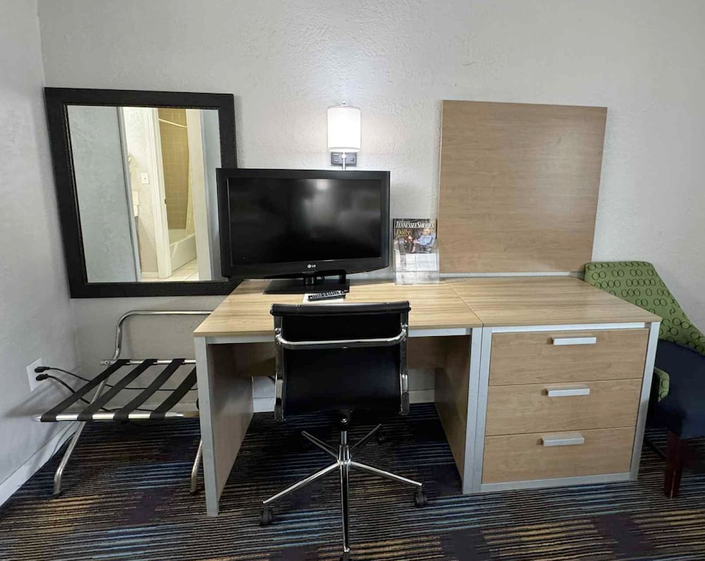 Honeymoon Room photo 3