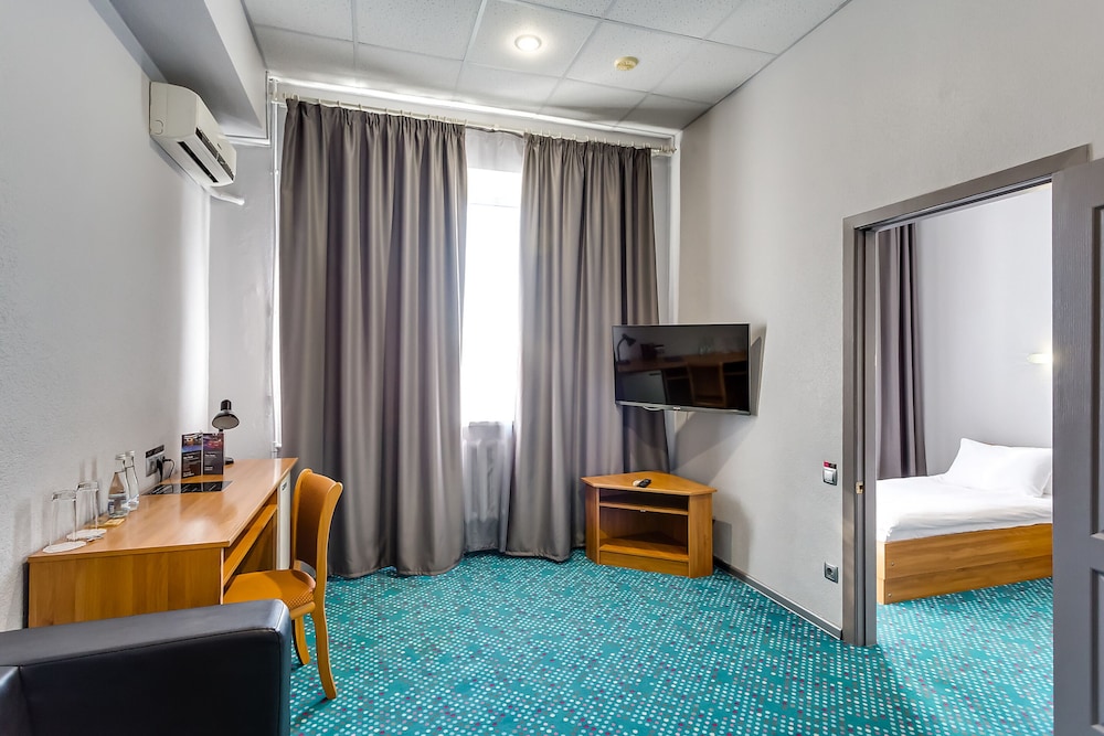 Business Twin Room photo 2