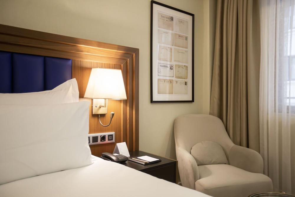 Deluxe Room, 2 Twin Beds, Balcony photo 2